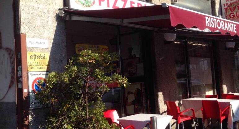 Pizzeria Tutti I Gusti Famagosta Milano Zomato